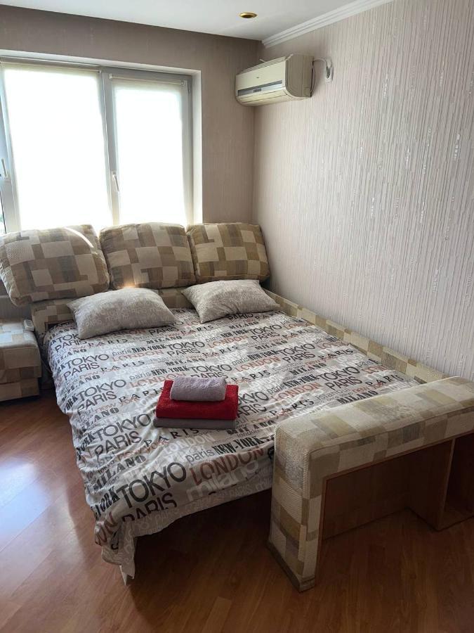 Двокімнатна Квартира На Архипенко キエフ エクステリア 写真